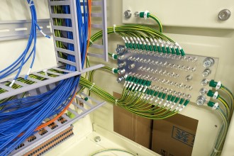 画像：制御盤サポート